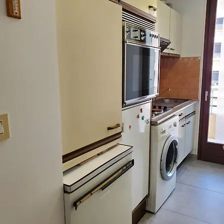 Apartment Miougrano 2 Pieces Climatise 45m2 Piscine Parking Fréjus